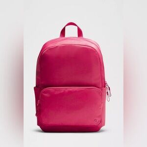 Lululemon Everywhere Backpack 22L - Raspberry Coulis/Sheer Oak